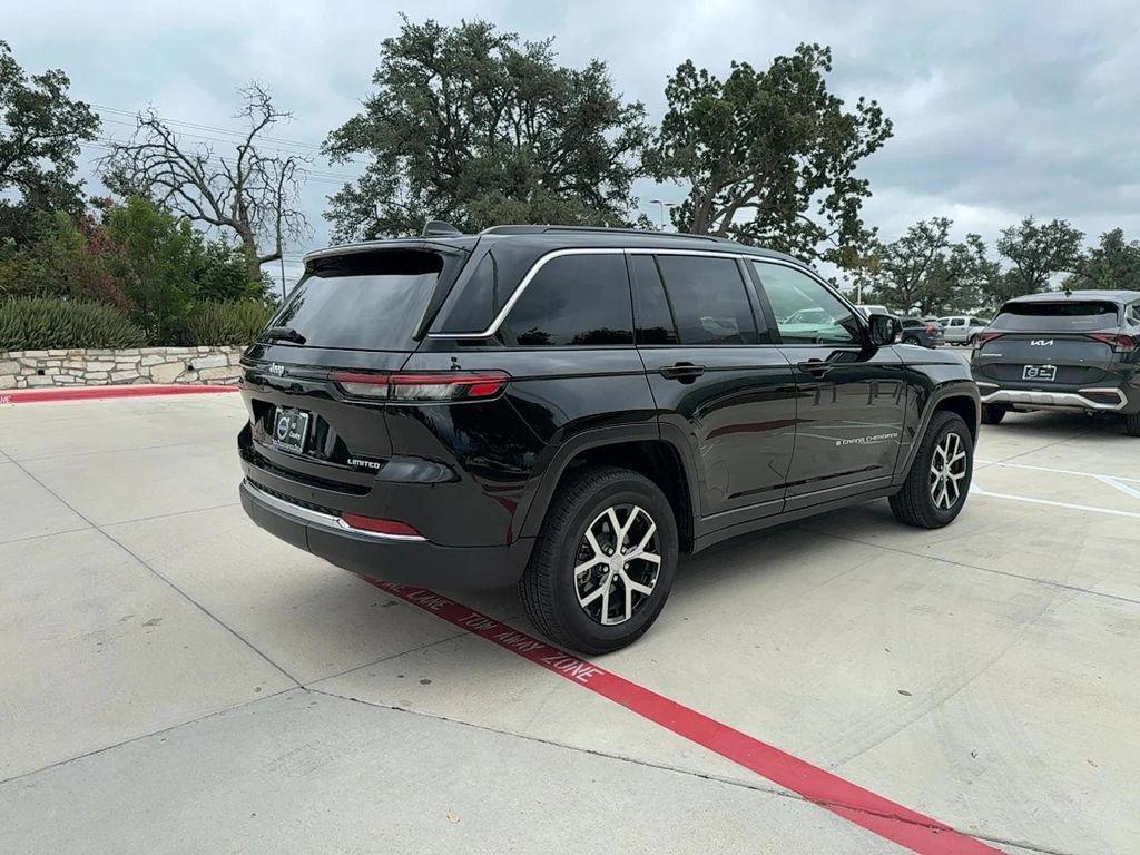 used 2024 Jeep Grand Cherokee car, priced at $34,777