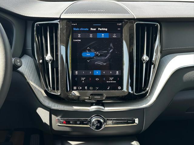 new 2025 Volvo XC60 car, priced at $61,260