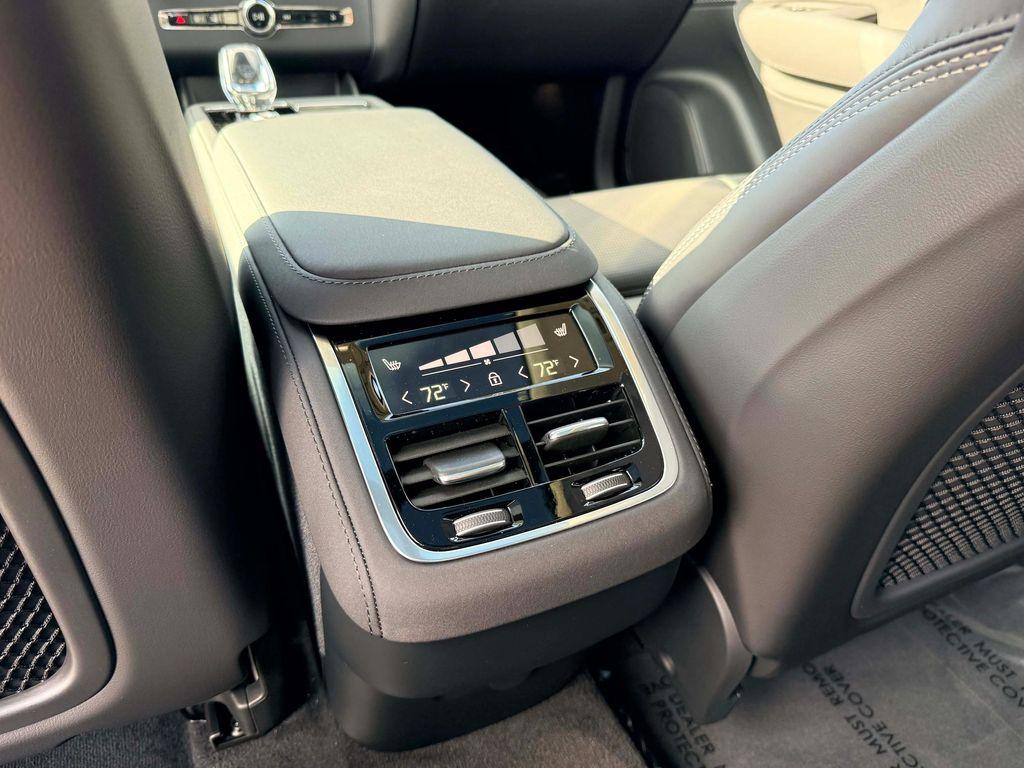new 2026 Volvo XC90 car, priced at $90,535