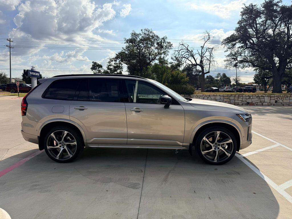 new 2026 Volvo XC90 car, priced at $90,535