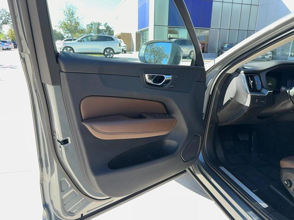used 2018 Volvo XC60 car, priced at $18,700