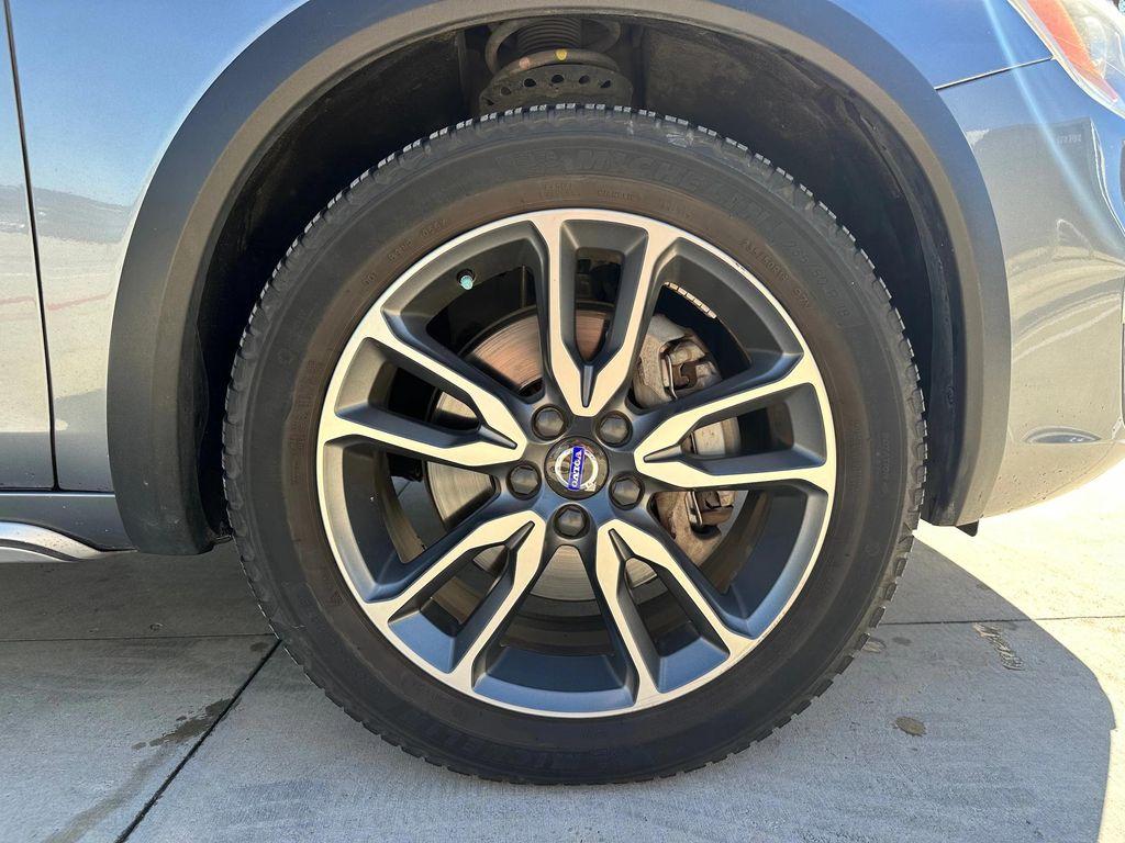 used 2017 Volvo V60 Cross Country car, priced at $13,777
