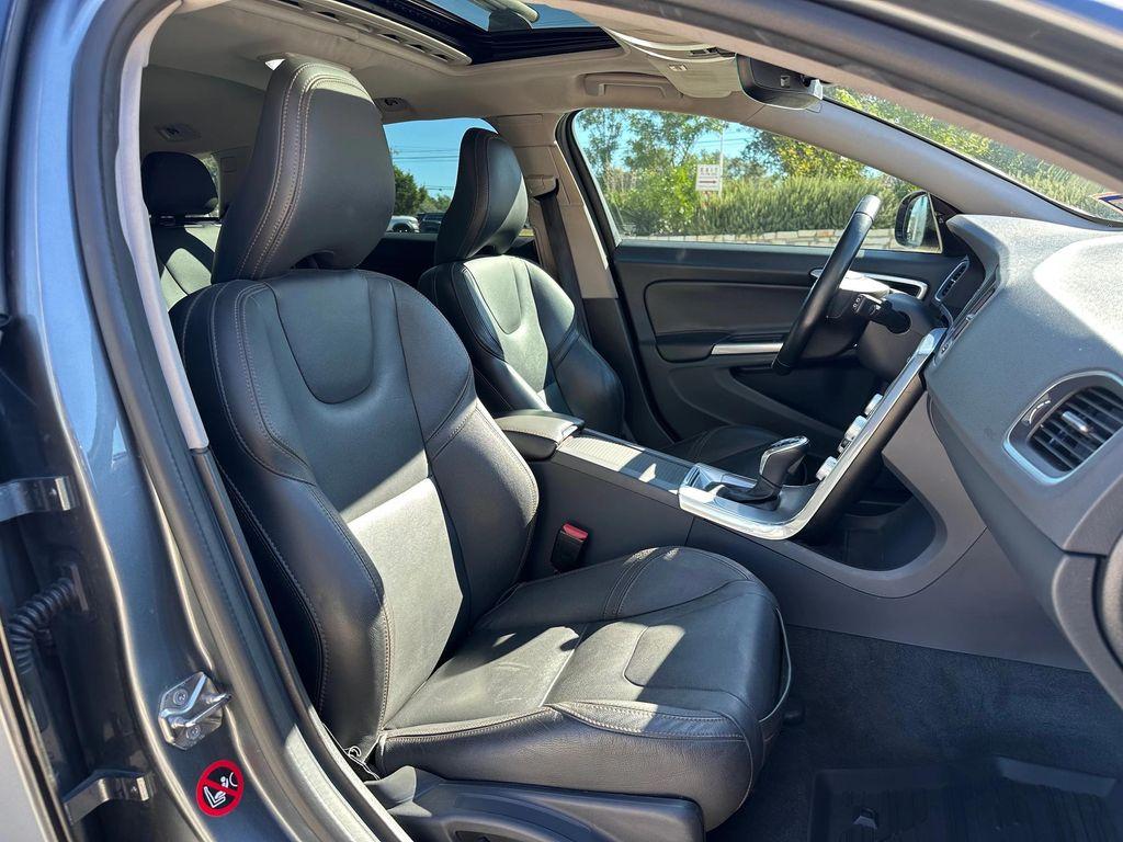 used 2017 Volvo V60 Cross Country car, priced at $13,777