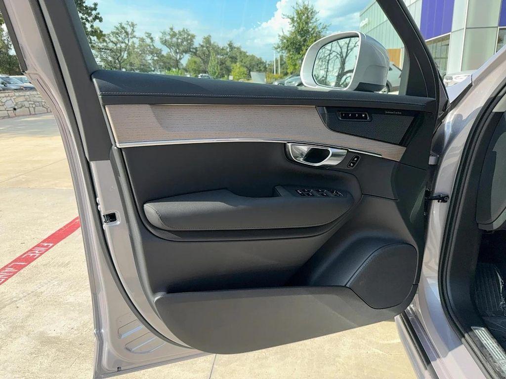 new 2026 Volvo XC90 car, priced at $74,730