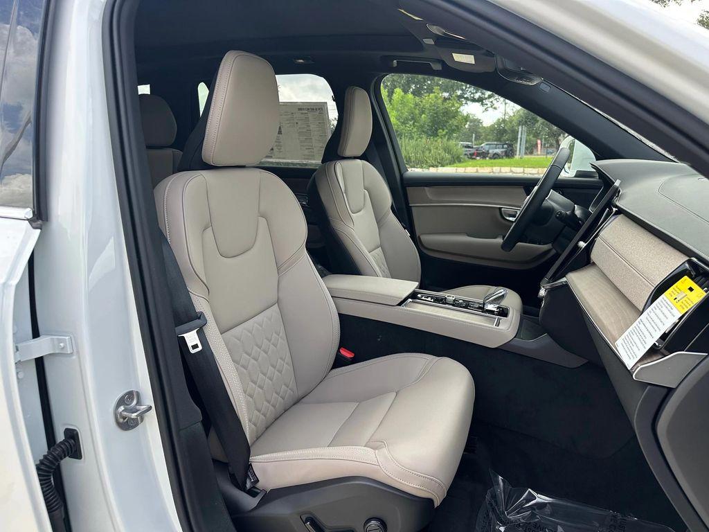 new 2026 Volvo XC90 car, priced at $71,825
