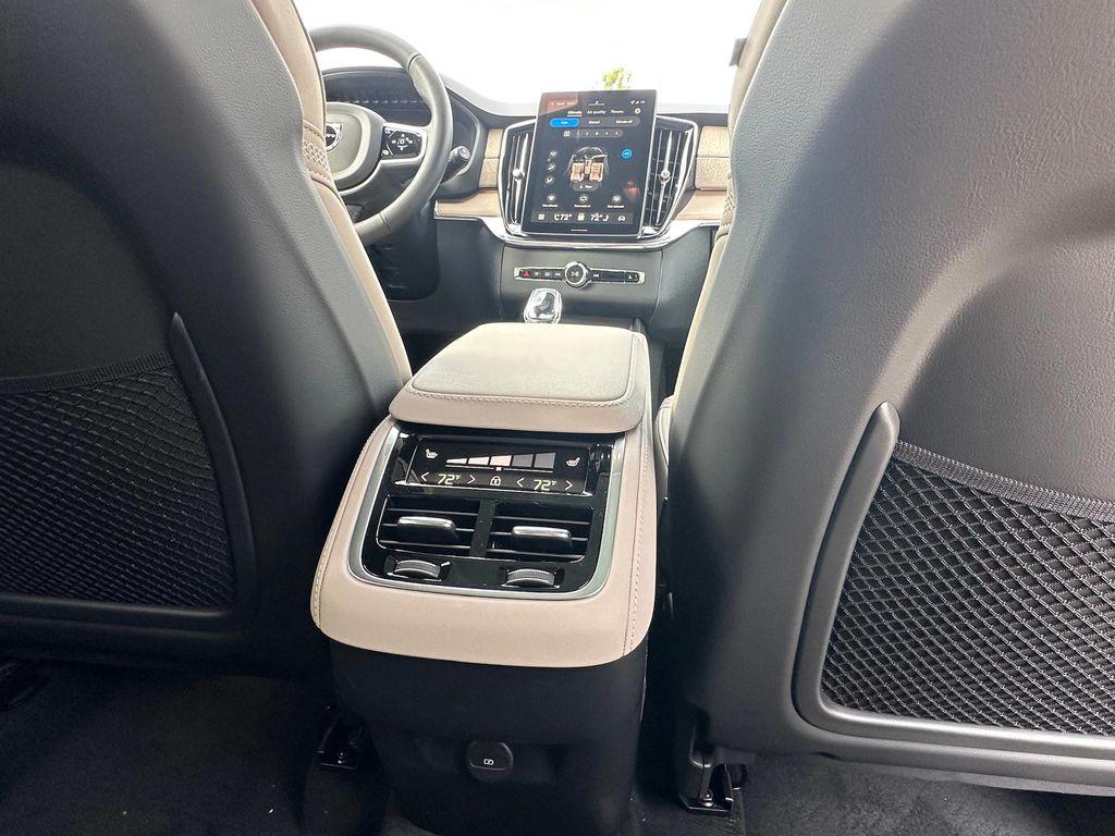 new 2026 Volvo XC90 car, priced at $71,825