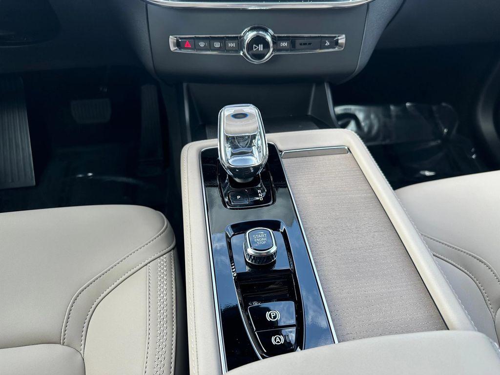 new 2026 Volvo XC90 car, priced at $71,825