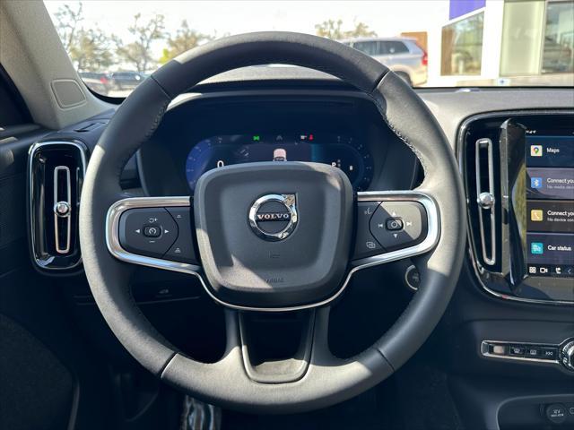new 2025 Volvo XC40 car, priced at $46,035