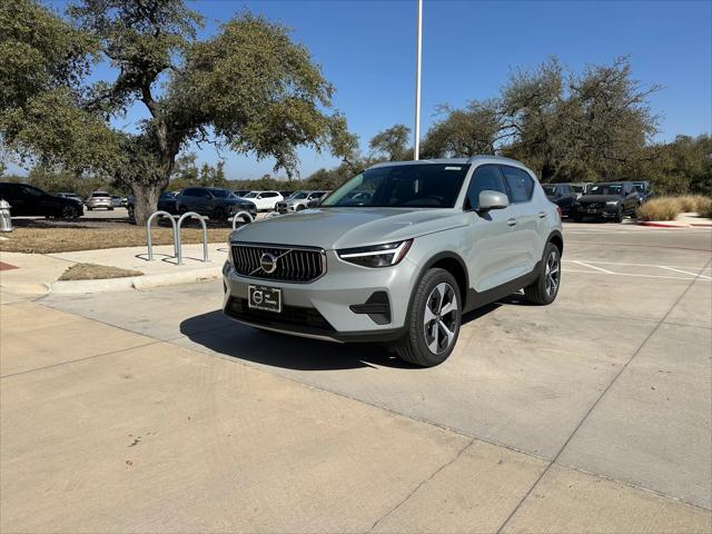 new 2025 Volvo XC40 car, priced at $46,035