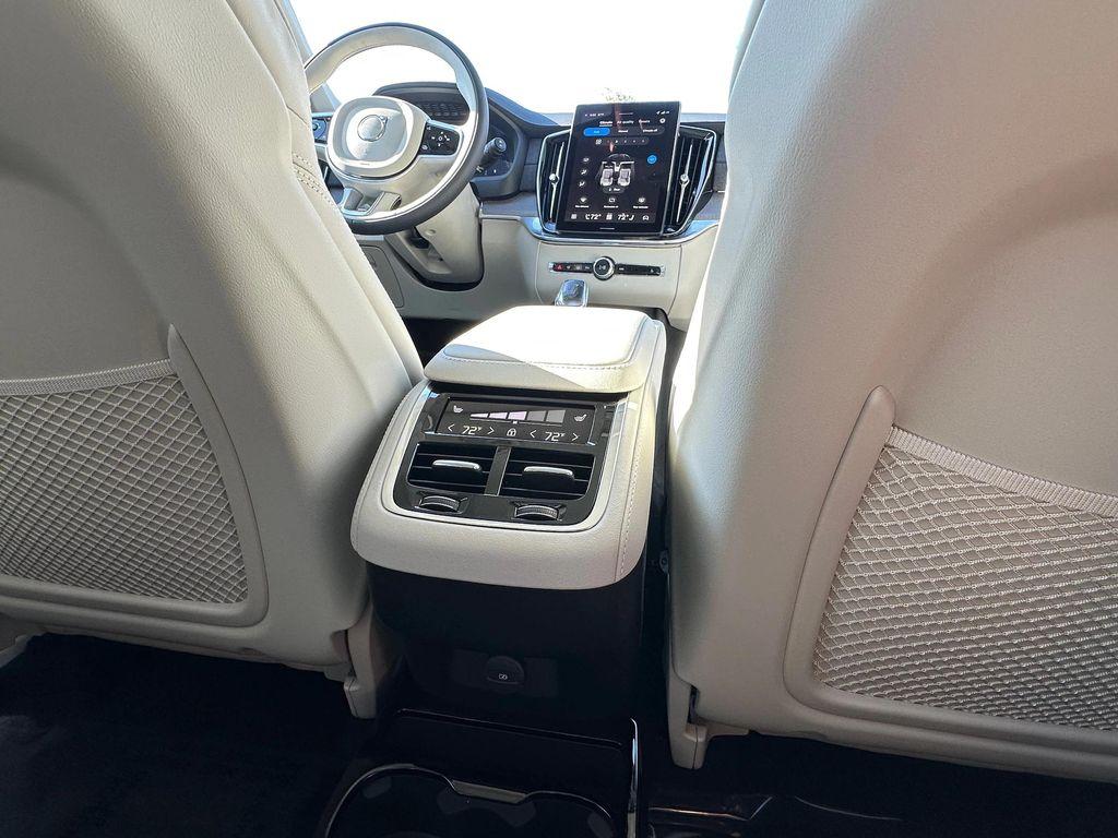 new 2026 Volvo XC90 car, priced at $77,875