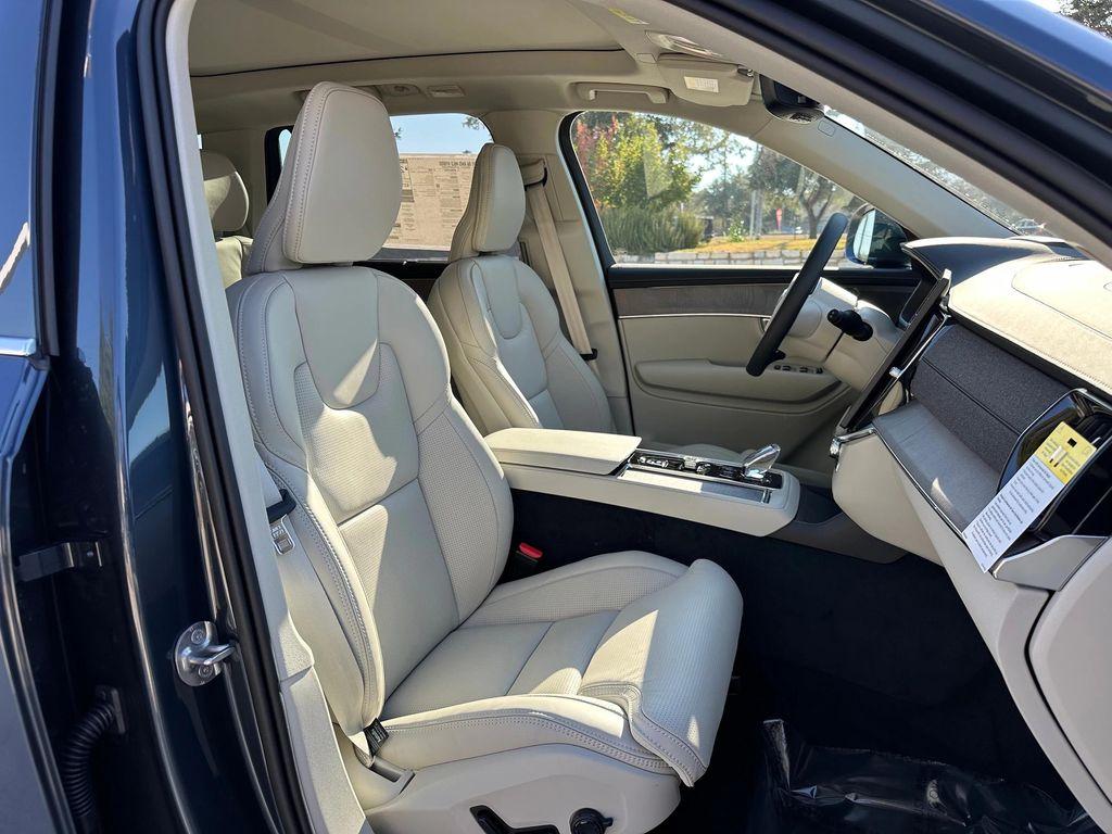 new 2026 Volvo XC90 car, priced at $77,875