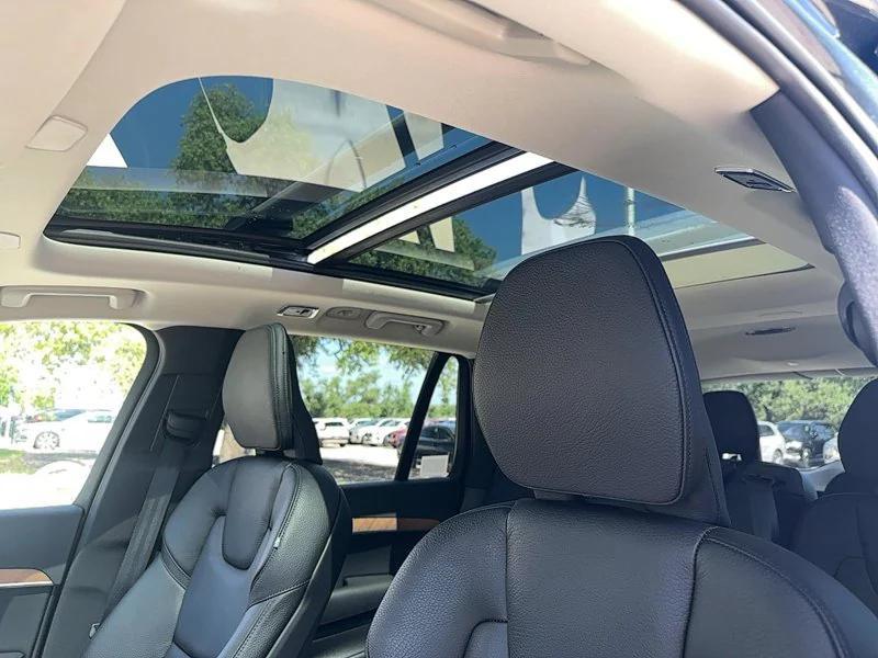 used 2022 Volvo XC90 Recharge Plug-In Hybrid car, priced at $47,797