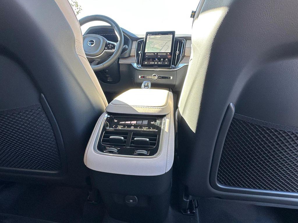 new 2026 Volvo XC90 car, priced at $73,430