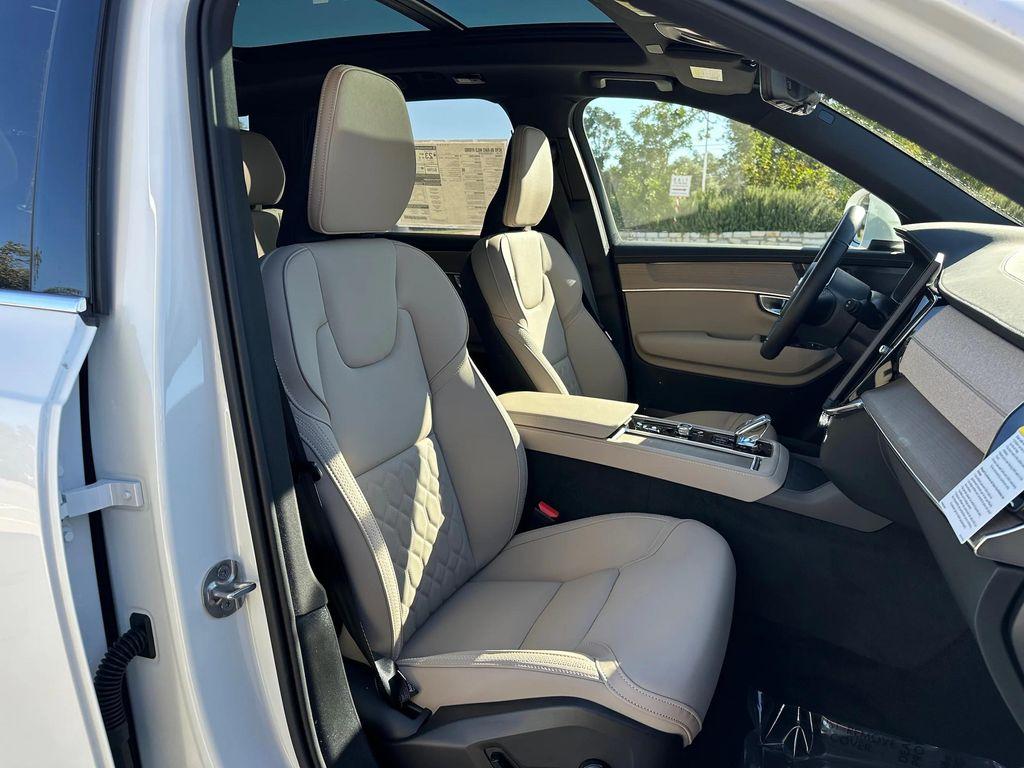 new 2026 Volvo XC90 car, priced at $73,430