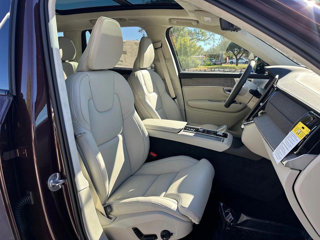 new 2026 Volvo XC90 car, priced at $84,680