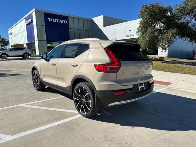 new 2025 Volvo XC40 car, priced at $58,685