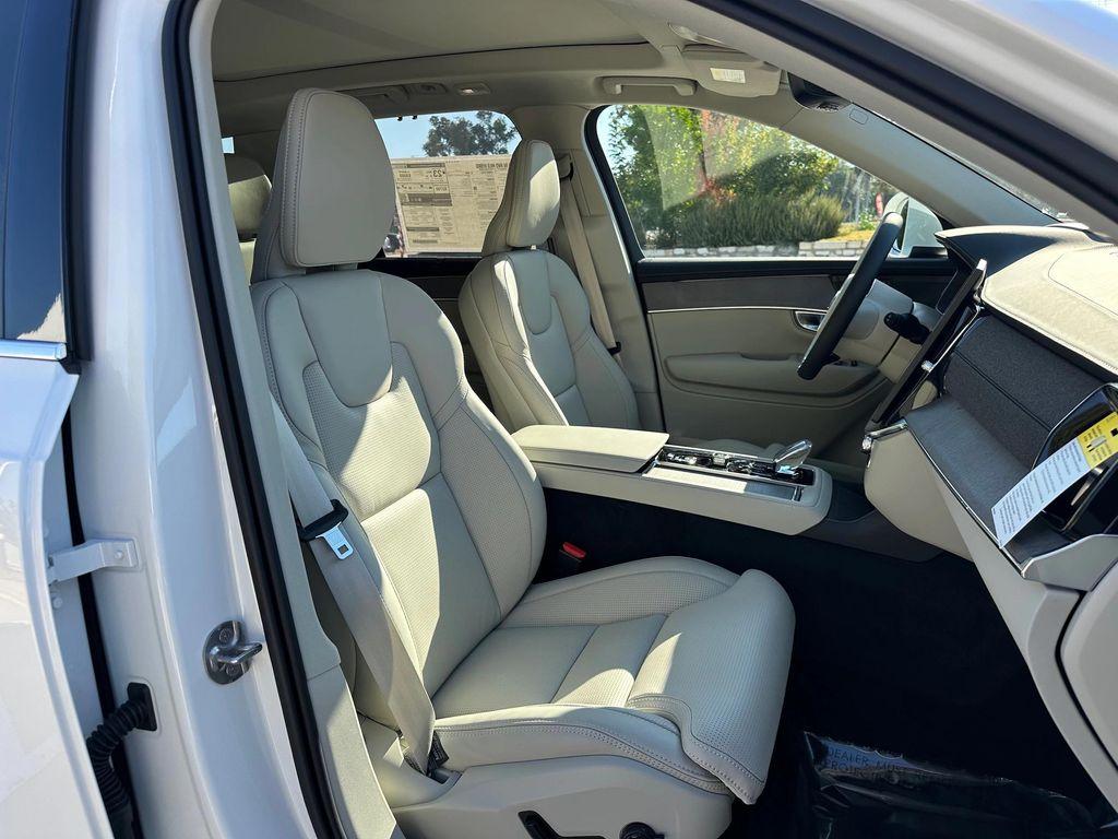 new 2026 Volvo XC90 car, priced at $75,155