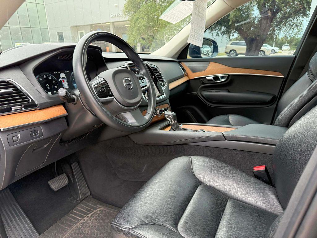 used 2022 Volvo XC90 car, priced at $33,999