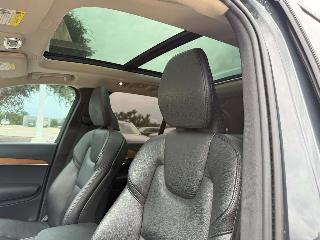 used 2022 Volvo XC90 car, priced at $33,999
