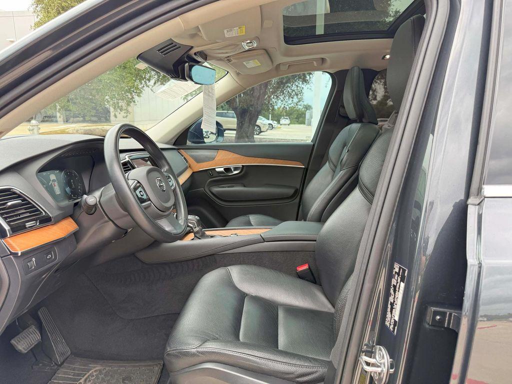 used 2022 Volvo XC90 car, priced at $33,999