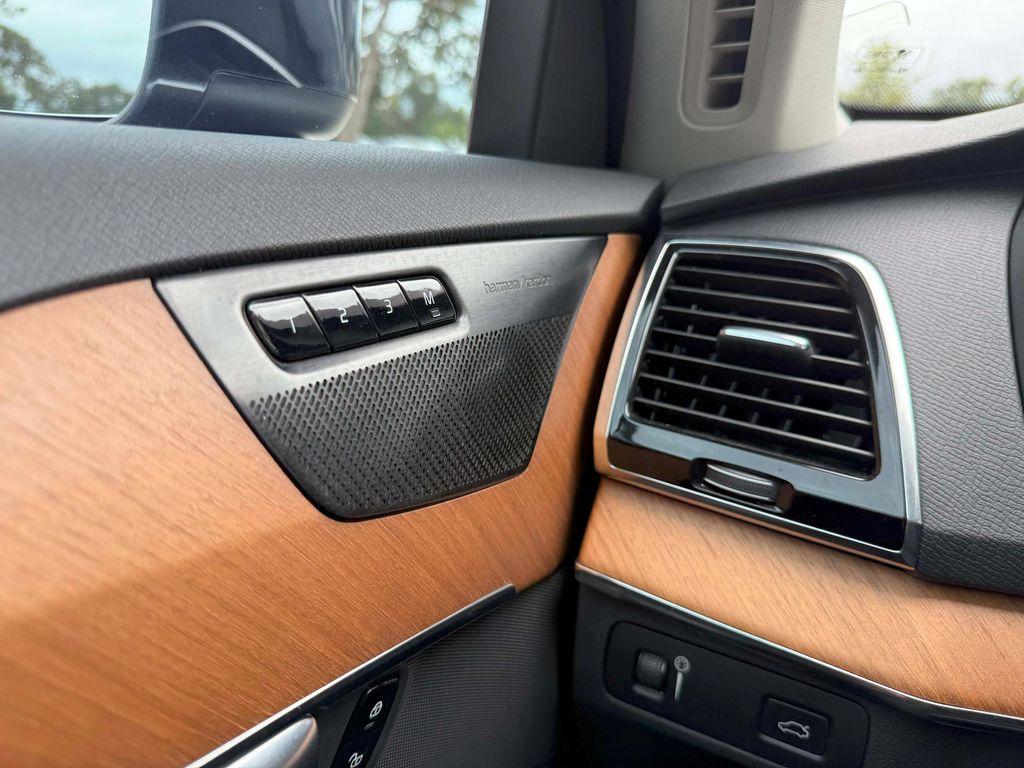 used 2022 Volvo XC90 car, priced at $33,999