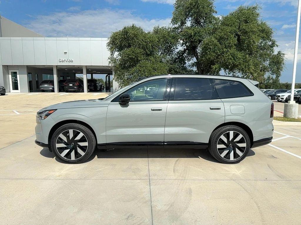 used 2025 Volvo EX90 car, priced at $70,999