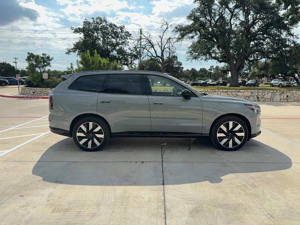 used 2025 Volvo EX90 car, priced at $70,999
