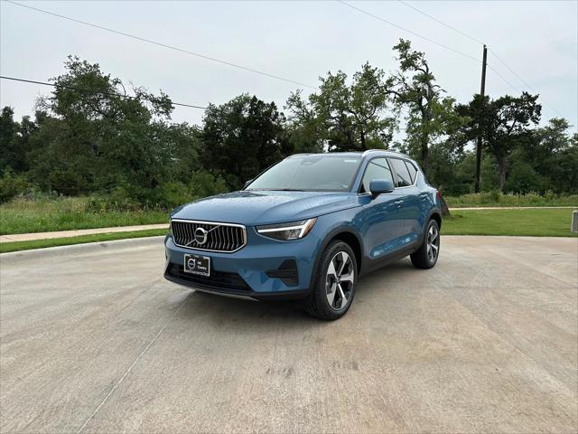 new 2024 Volvo XC40 car, priced at $46,075