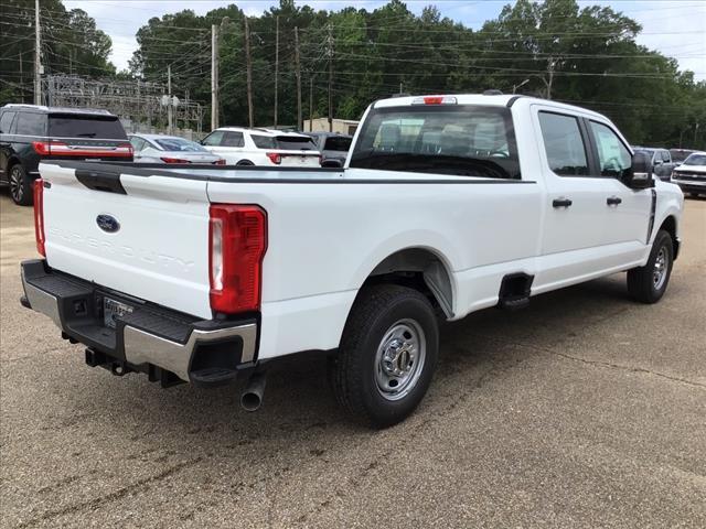 new 2025 Ford F-250 car, priced at $51,940