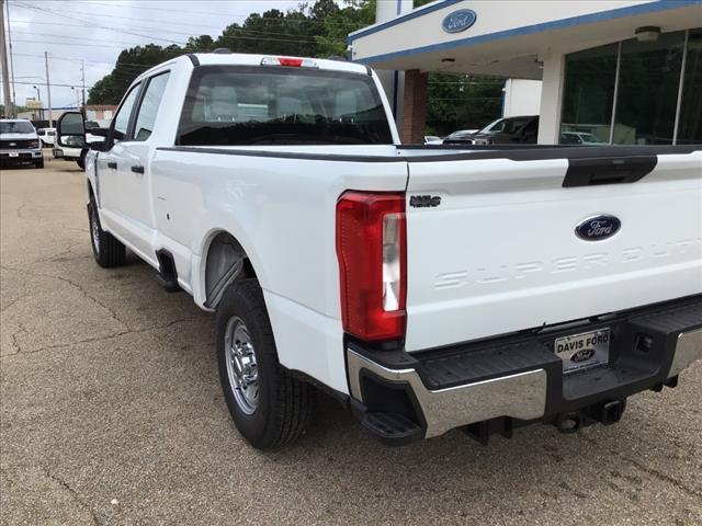 new 2025 Ford F-250 car, priced at $51,940