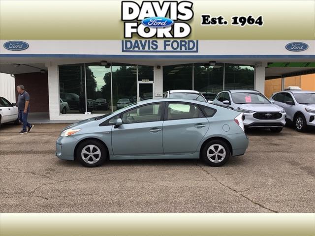 used 2015 Toyota Prius car, priced at $8,900