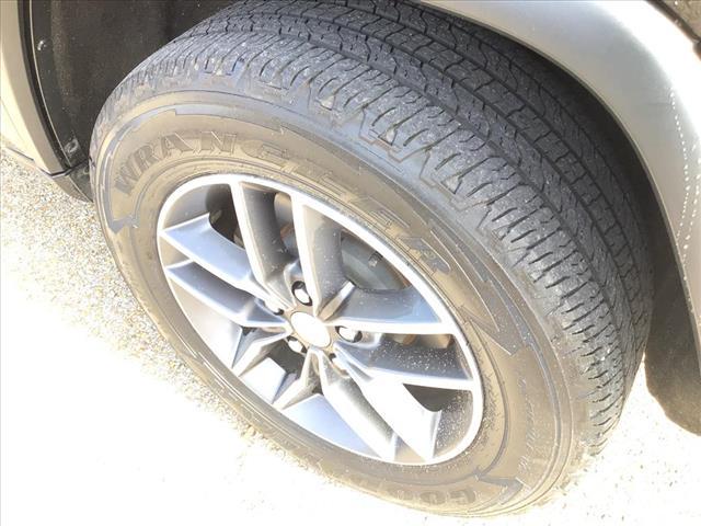 used 2018 Jeep Grand Cherokee car, priced at $17,900