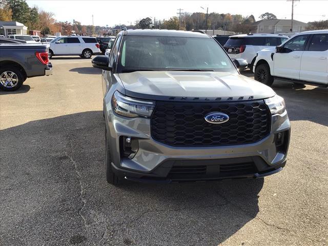 new 2025 Ford Explorer car, priced at $48,075