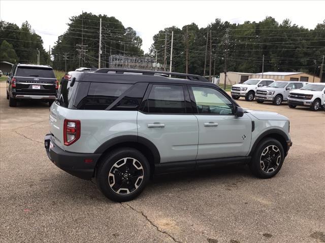 new 2024 Ford Bronco Sport car, priced at $38,215