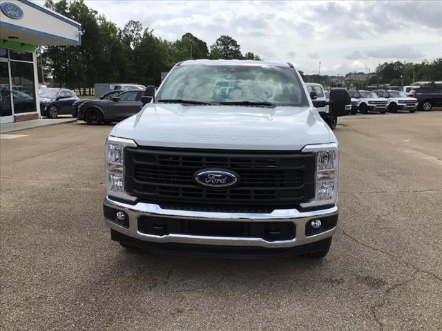 new 2025 Ford F-250 car, priced at $52,440