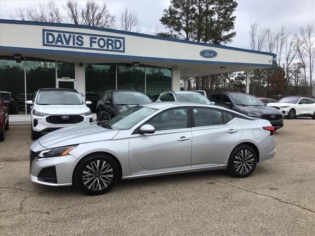 used 2023 Nissan Altima car, priced at $19,800