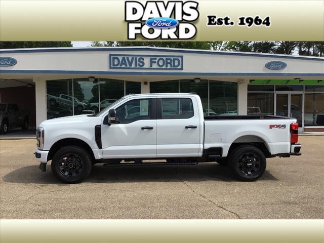 new 2025 Ford F-250 car, priced at $62,935