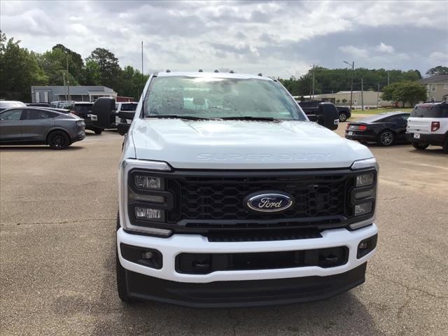 new 2025 Ford F-250 car, priced at $62,935