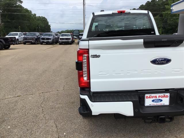 new 2025 Ford F-250 car, priced at $62,935