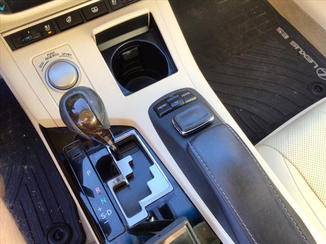 used 2015 Lexus ES 350 car, priced at $10,900