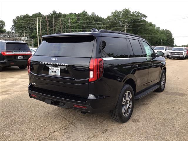 new 2025 Ford Expedition car, priced at $68,210