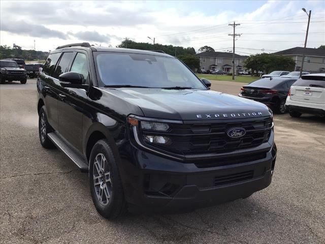new 2025 Ford Expedition car, priced at $68,210