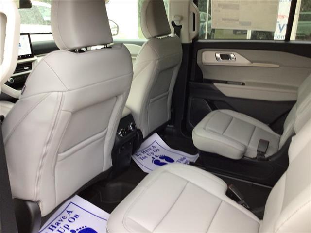 new 2025 Ford Explorer car, priced at $45,425