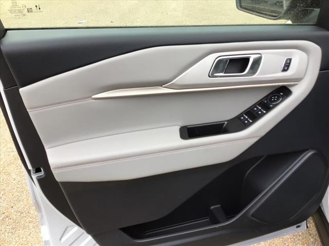 new 2025 Ford Explorer car, priced at $45,425