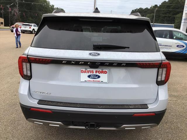 new 2025 Ford Explorer car, priced at $45,425