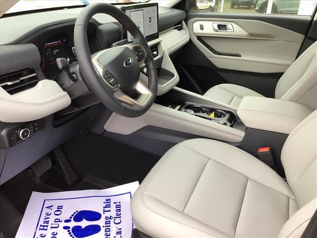 new 2025 Ford Explorer car, priced at $45,425