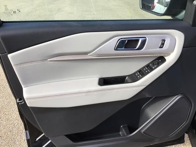 new 2025 Ford Explorer car, priced at $43,425