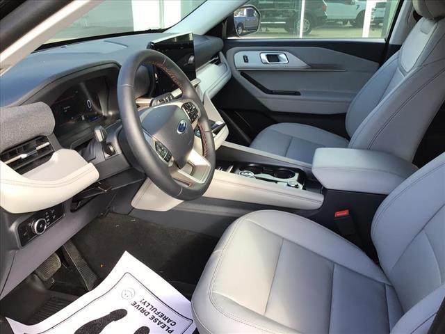 new 2025 Ford Explorer car, priced at $43,425