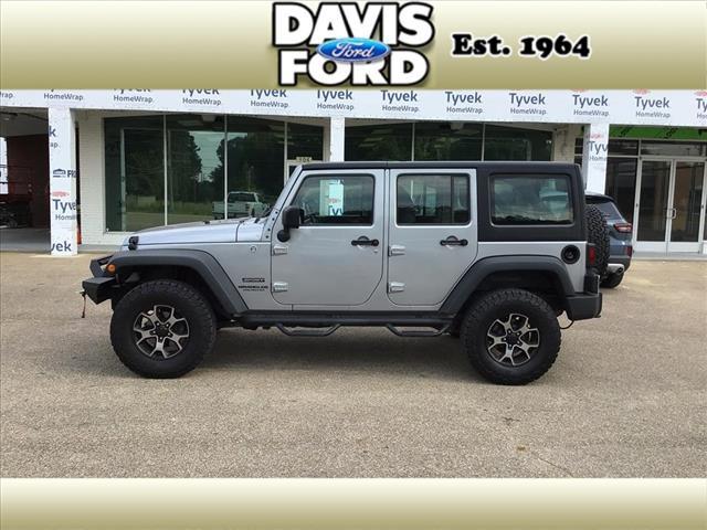 used 2015 Jeep Wrangler Unlimited car, priced at $19,800