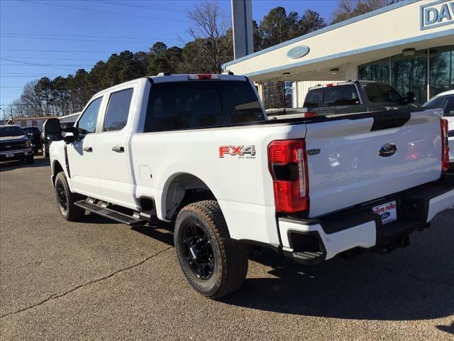 new 2024 Ford F-250 car, priced at $61,330